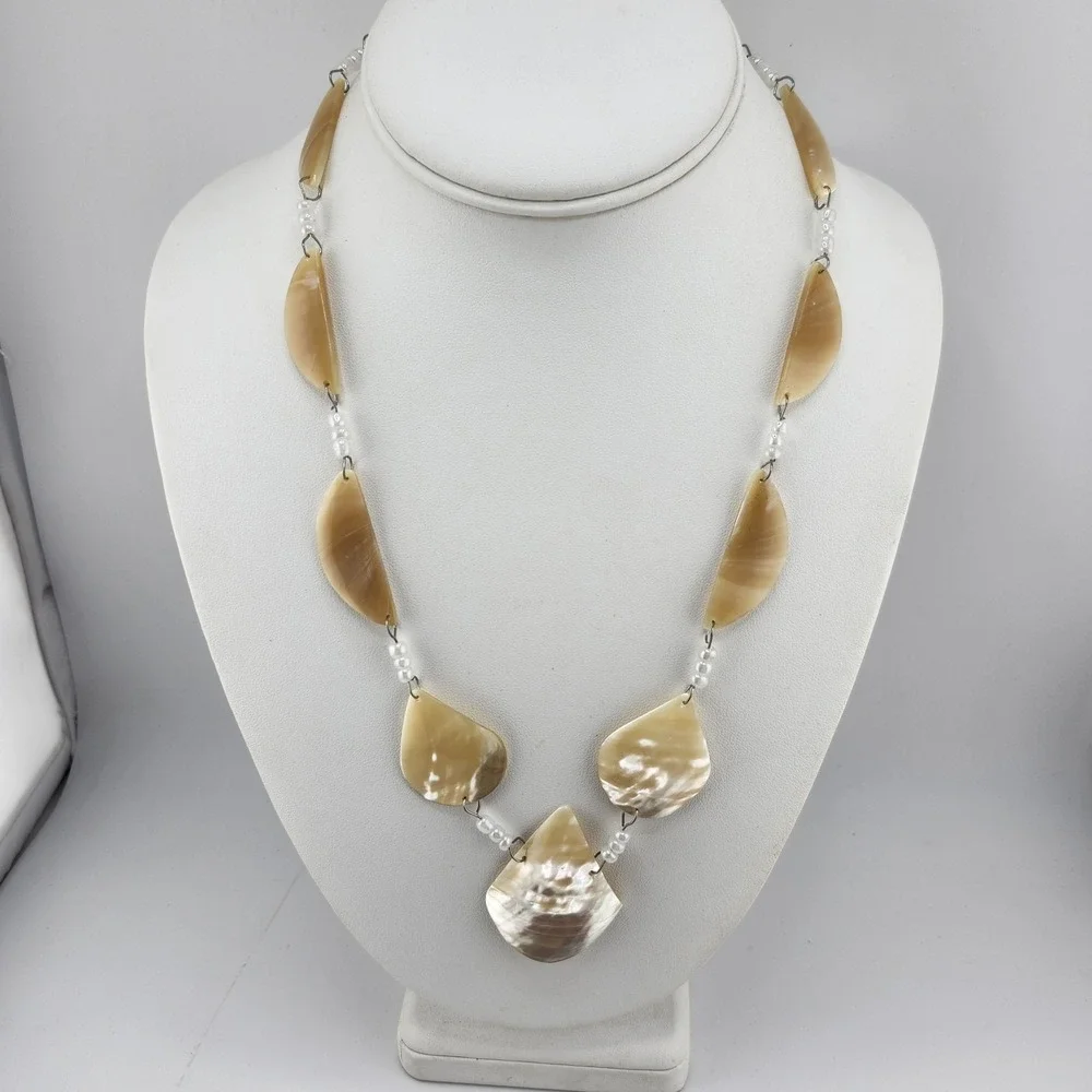Vintage Shell And Bead Necklace